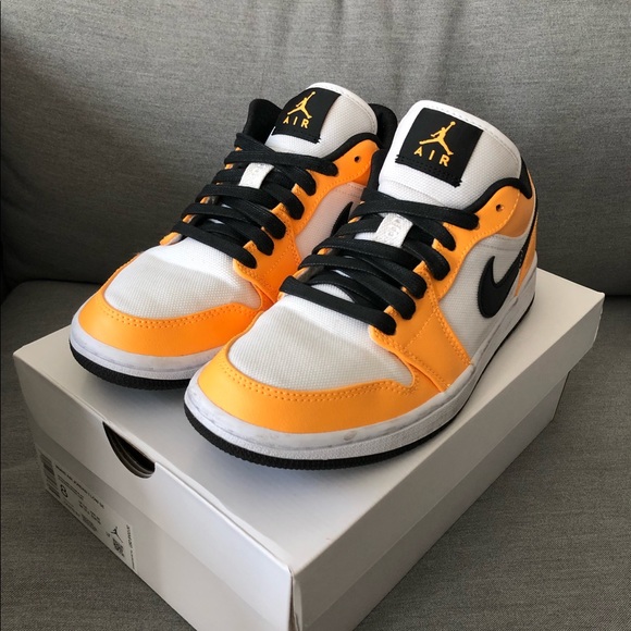 Jordan Shoes - Women’s Air Jordan 1 Low SE